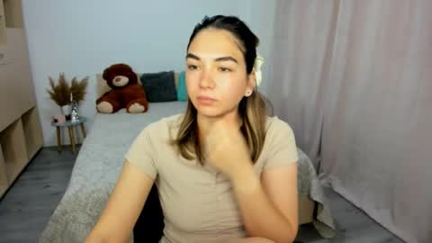 Snapshot of alexa_dolly chatting on November 2025 07:20:02 AM Alexa online show from November 2025 07:20:02 AM