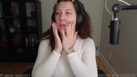 dont be afraid to click social media link its  working  just click on that  online show from December 2025 11:00:02 PM