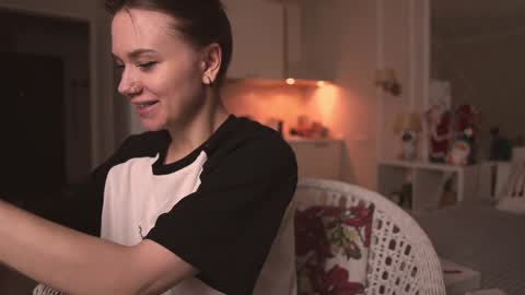 Snapshot of alexa_feels chatting on December 2024 04:36:01 PM Little Duck homie online show from December 2024 04:36:01 PM