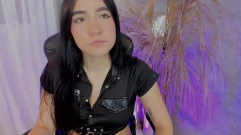 alexa_foxx27 online show from June 2026 08:14:02 PM