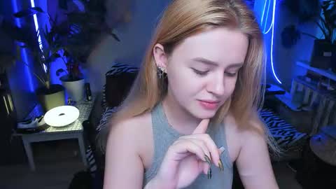 alexa_pirs online show from December 2025 12:32:01 PM