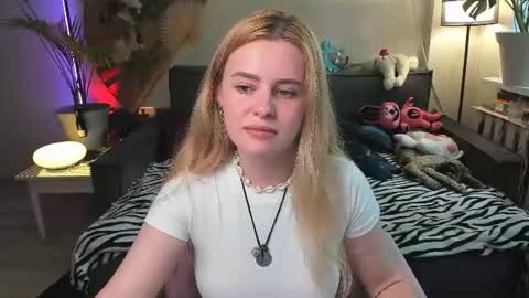 Snapshot of alexa_pirs chatting on June 2026 03:21:02 PM alexa_pirs online show from June 2026 03:21:02 PM