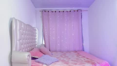 Snapshot of alexa_priincess chatting on September 2025 03:28:01 PM online show from September 2025 03:28:01 PM