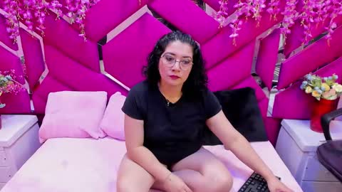 alexa sanz online show from December 2025 07:55:01 PM