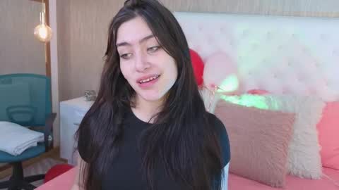 Alexa Thaylor online show from February 2026 02:39:02 PM