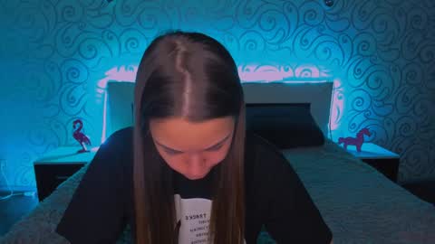 angel online show from December 2024 03:04:02 AM