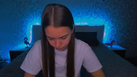 angel online show from December 2024 03:22:02 AM