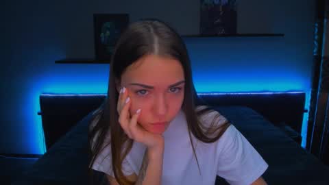 angel online show from February 2025 03:08:01 AM