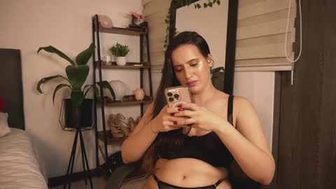 alexajhonsonof online show from January 2025 11:18:02 PM