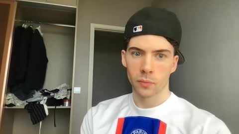 Snapshot of alexander0_ chatting on February 2026 08:26:01 AM Alexander online show from February 2026 08:26:01 AM