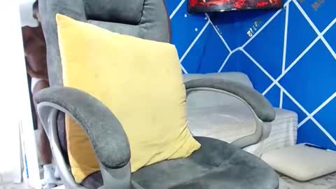 alexander online show from November 2025 01:04:02 PM