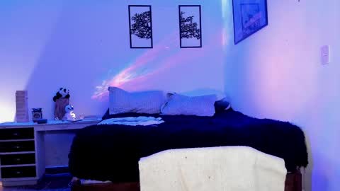 Snapshot of alexanderjaz chatting on September 2025 11:28:01 PM Alexander Jaz online show from September 2025 11:28:01 PM