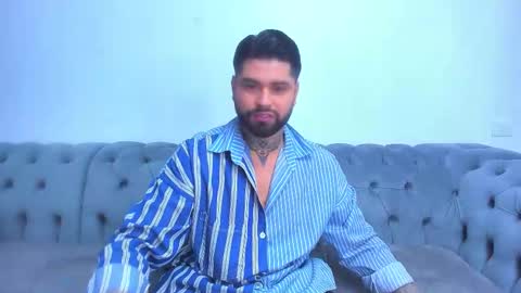 alexandermoris online show from December 2025 02:34:01 PM