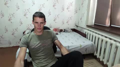 Snapshot of alexanderstrongs chatting on September 2025 06:15:02 AM alexanderstrongs online show from September 2025 06:15:02 AM