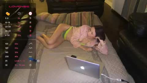 Snapshot of alexandjohntv chatting on December 2024 01:45:01 AM Alex John online show from December 2024 01:45:01 AM