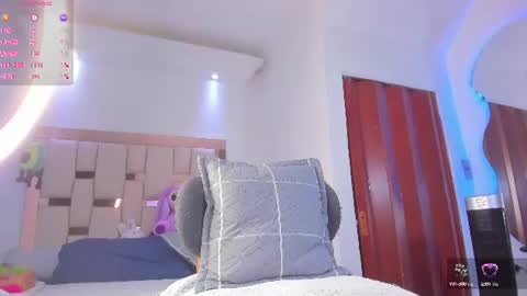 alexandra_holms1 online show from July 2026 07:38:02 PM