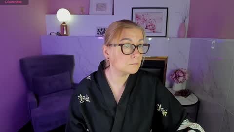 Alexandra online show from January 2025 05:05:01 PM