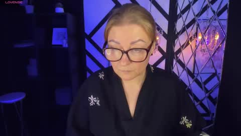 Alexandra online show from February 2025 01:42:01 AM