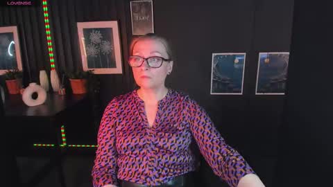 Alexandra online show from March 2025 10:44:02 AM