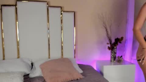 alexandraa_gomez online show from September 2025 08:13:02 PM