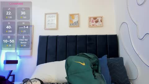 Alexandro online show from October 2025 12:00:02 AM