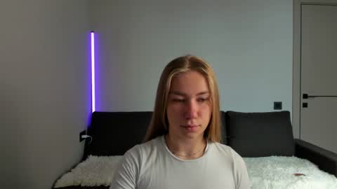 Snapshot of alexarti chatting on July 2026 05:01:01 AM Alex online show from July 2026 05:01:01 AM