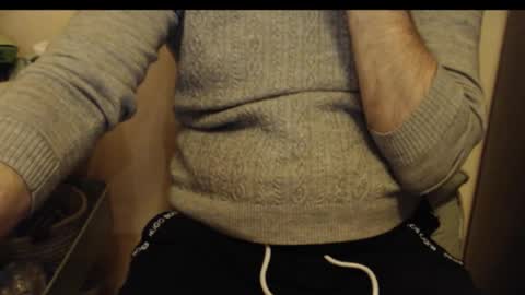 Snapshot of alexbelly chatting on October 2025 10:29:01 PM alexbelly online show from October 2025 10:29:01 PM