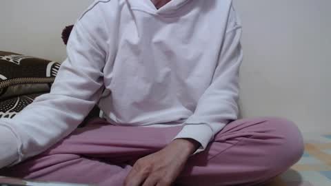 Snapshot of alexdelarge323 chatting on April 2026 12:36:02 PM Alex online show from April 2026 12:36:02 PM