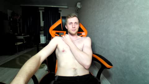 Alex online show from February 2025 10:41:01 PM