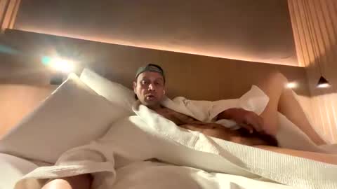 Snapshot of alexgeorge1140 chatting on March 2025 09:32:02 PM alexgeorge1140 online show from March 2025 09:32:02 PM