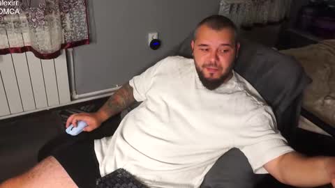 Alex online show from October 2025 08:25:01 PM