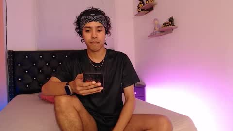 Snapshot of alexis21_ chatting on September 2025 02:33:01 AM Alexis online show from September 2025 02:33:01 AM