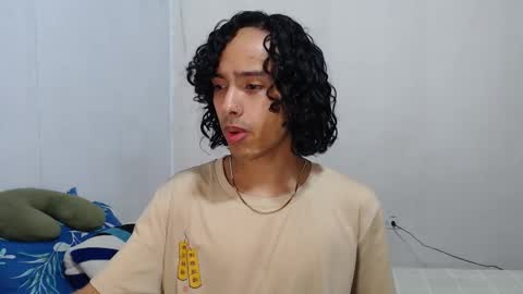 Alexis online show from February 2026 12:45:01 PM