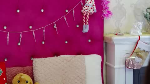 alexisdevine online show from December 2025 05:23:01 AM