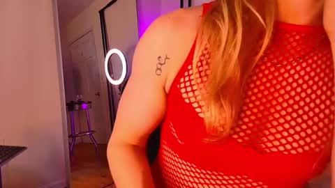 Alexis Jordan  online show from September 2025 02:46:01 AM