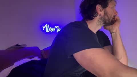 Alex Mann online show from November 2025 02:41:02 PM