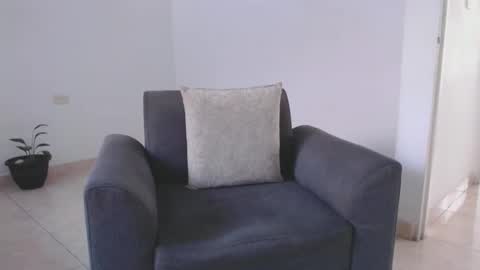 Snapshot of alexmaximuss chatting on December 2024 09:11:01 PM Maximuss online show from December 2024 09:11:01 PM