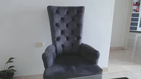 Snapshot of alexmaximuss chatting on December 2024 05:18:02 PM Maximuss online show from December 2024 05:18:02 PM