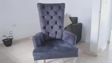 Snapshot of alexmaximuss chatting on December 2024 07:00:02 PM Maximuss online show from December 2024 07:00:02 PM