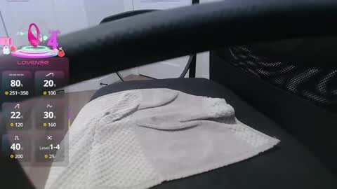 Snapshot of alexpic30 chatting on November 2025 03:18:02 AM alex online show from November 2025 03:18:02 AM