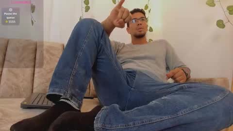 Snapshot of alexpoirier chatting on February 2026 04:16:01 PM Alex online show from February 2026 04:16:01 PM