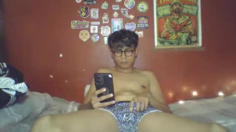 alexrive0 online show from November 2025 05:52:01 AM