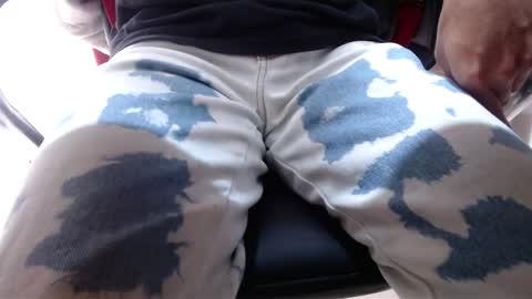 Snapshot of alextwunkk chatting on December 2024 04:20:01 PM Alex online show from December 2024 04:20:01 PM