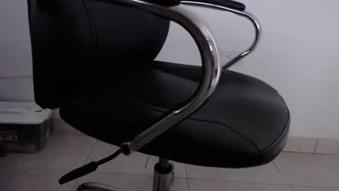 Snapshot of alextwunkk chatting on February 2025 12:57:02 PM Alex online show from February 2025 12:57:02 PM