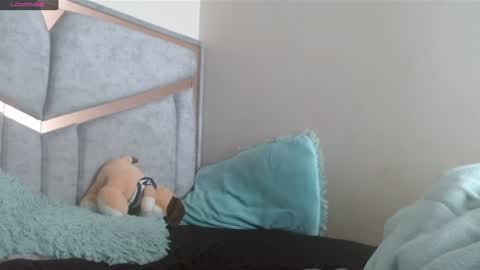 alex y luisa online show from January 2025 05:56:01 PM