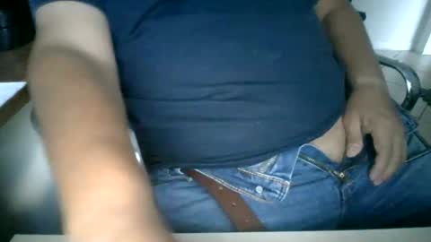 Snapshot of alfonsogomez110 chatting on May 2026 08:05:01 PM Alfonso Gomez online show from May 2026 08:05:01 PM