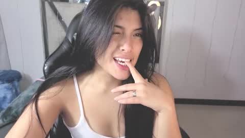 Carolina Join The Fan Club  online show from March 2026 01:00:02 AM