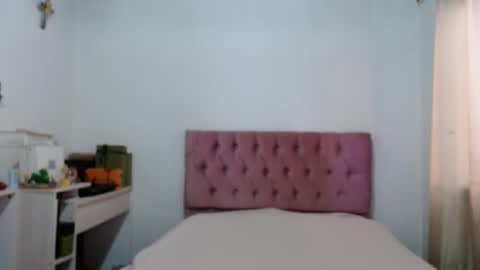 Snapshot of alia054 chatting on September 2025 12:07:02 PM Alia online show from September 2025 12:07:02 PM