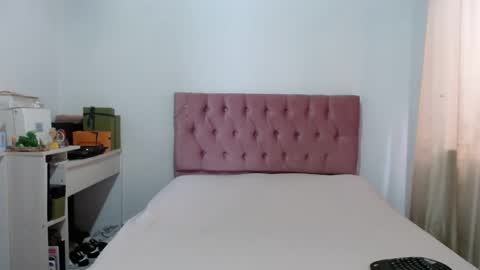 Snapshot of alia054 chatting on September 2025 12:50:02 PM Alia online show from September 2025 12:50:02 PM