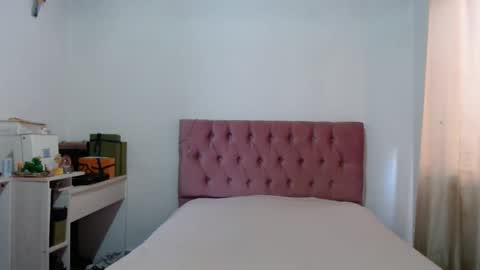 Snapshot of alia054 chatting on September 2025 12:31:02 PM Alia online show from September 2025 12:31:02 PM